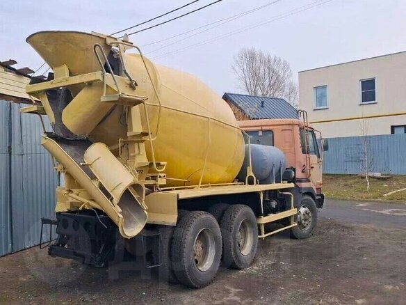 1999 Nissan Mixer, бежевый, 3800000 рублей