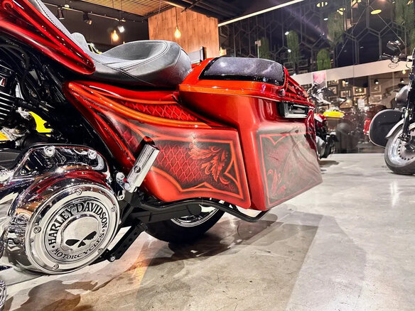 2016 Harley-Davidson Road Glide, красный, 4500000 рублей - вид 13