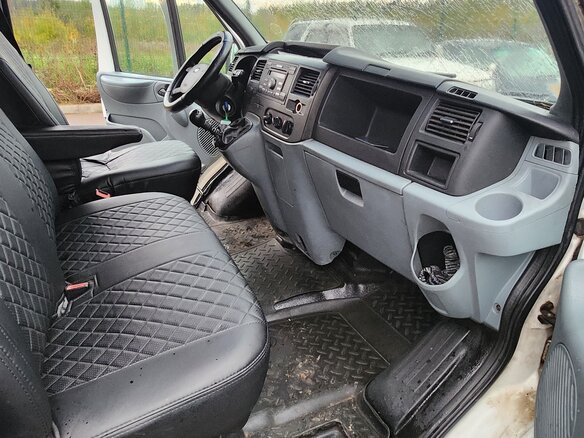 2010 Ford Transit, белый, 950000 рублей - вид 4