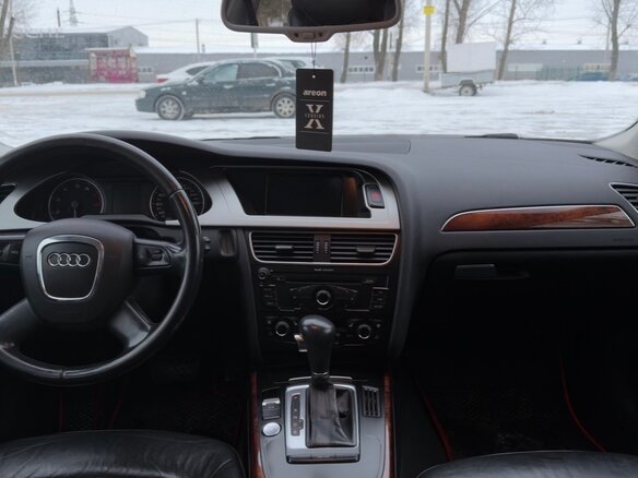 2009 Audi A4 IV (B8), красный, 740000 рублей - вид 17