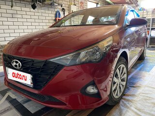 2021 Hyundai Solaris II Рестайлинг, красный, 1550000 рублей, вид 2