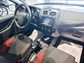 2025 Lada (ВАЗ) Granta Sport I Рестайлинг, белый, 1632000 рублей, вид 4