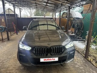 2022 BMW X6 40i III (G06), зелёный, 7900000 рублей, вид 2