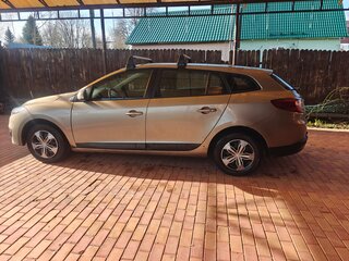 2012 Renault Megane III, бежевый, 560000 рублей, вид 1