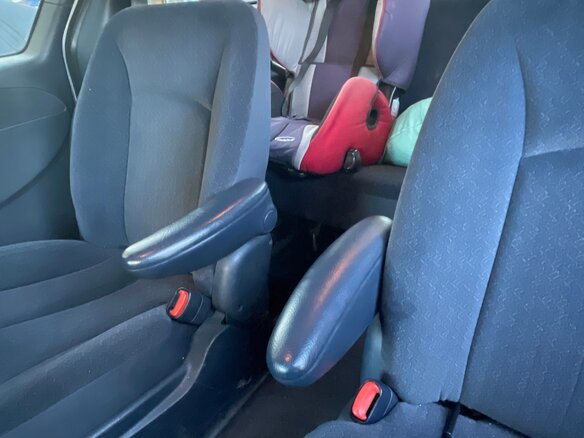 2001 Dodge Caravan IV, серебристый, 227000 рублей - вид 15