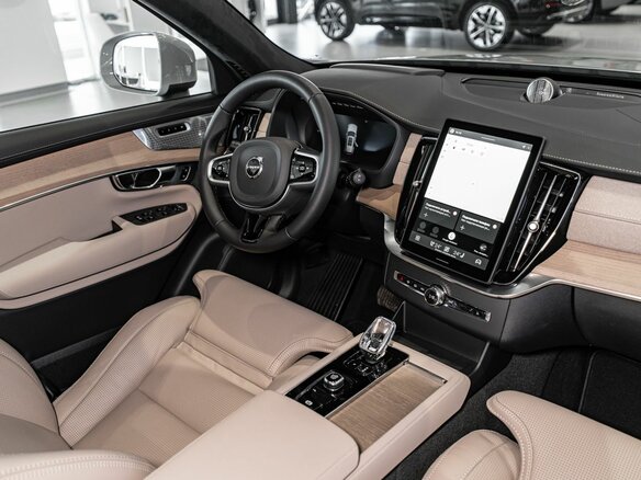 2026 Volvo XC90 B5 II Рестайлинг 2, серый, 13950000 рублей - вид 7