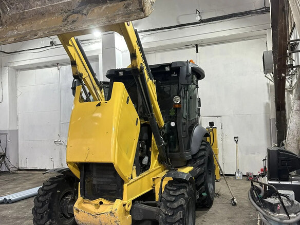 2021 New Holland B80B, жёлтый, 5980000 рублей - вид 5