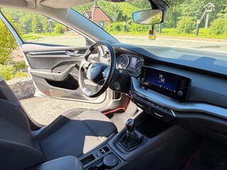 2020 Skoda Octavia IV (A8), белый, 2050000 рублей, вид 3