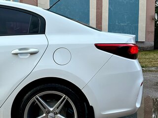 2017 Kia Rio IV, белый, 1300000 рублей, вид 5