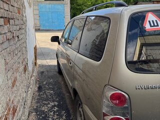 2006 Hyundai Trajet I Рестайлинг, бежевый, 550000 рублей, вид 4