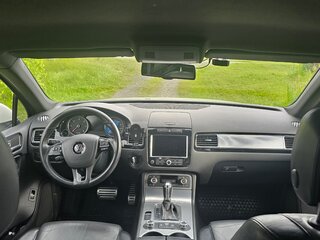 2011 Volkswagen Touareg II, белый, 2300000 рублей, вид 5