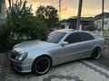 2003 Mercedes-Benz E-Класс 500 III (W211, S211), серебристый, 1250000 рублей - вид 1