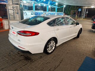 2019 Ford Fusion (North America) II Рестайлинг, белый, 1700000 рублей, вид 5