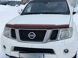 2011 Nissan Pathfinder III Рестайлинг, белый, 1200000 рублей, вид 3