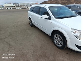 2012 Opel Astra H Рестайлинг, белый, 650000 рублей, вид 2