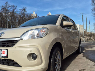 2018 Toyota Passo III, бежевый, 990000 рублей, вид 4