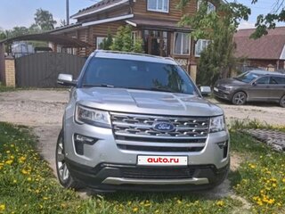 2018 Ford Explorer V Рестайлинг 2, серый, 2650000 рублей, вид 1