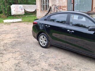 2017 Kia Rio IV, чёрный, 1200000 рублей, вид 5