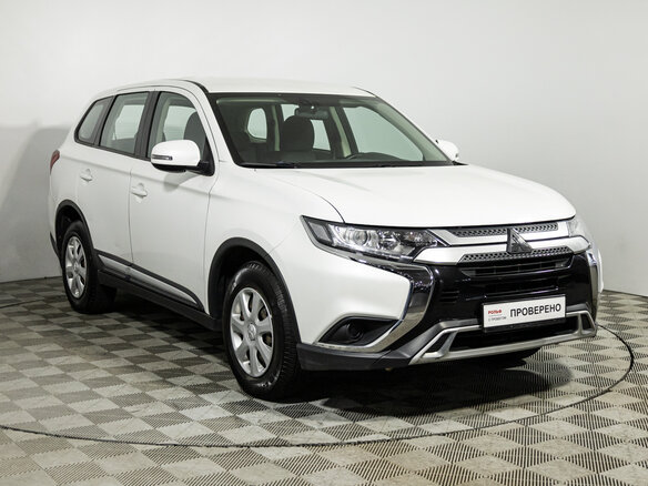 2019 Mitsubishi Outlander III Рестайлинг 3, белый, 1749700 рублей - вид 2
