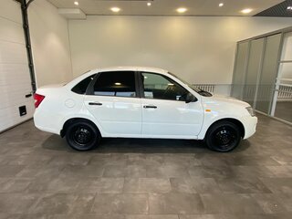 2016 Lada (ВАЗ) Granta I, белый, 346000 рублей, вид 4