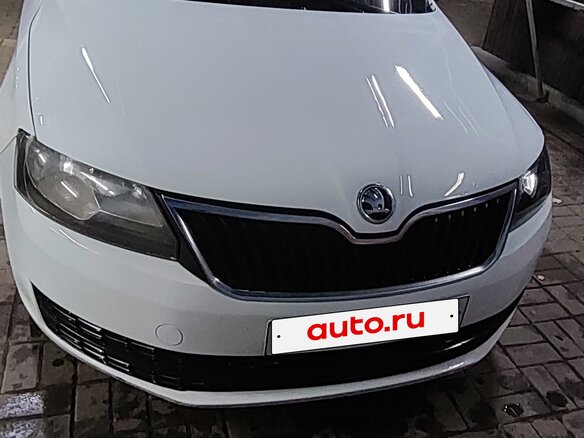 2017 Skoda Rapid I, белый, 1000000 рублей