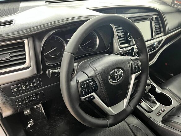 2014 Toyota Highlander III (XU50), серебристый, 2757000 рублей - вид 9