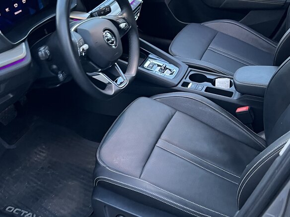 2023 Skoda Octavia IV (A8), серебристый, 2749000 рублей - вид 9