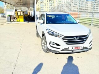 2017 Hyundai Tucson III, белый, 1800000 рублей, вид 3