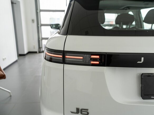 2026 Jeland J6, белый - вид 5