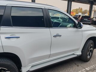 2025 Mitsubishi Montero Sport III Рестайлинг, белый, 7100000 рублей, вид 2