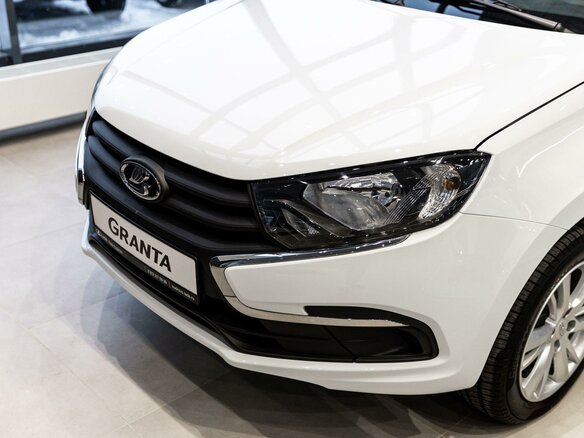 2026 Lada (ВАЗ) Granta I Рестайлинг, белый, 1098000 рублей - вид 26