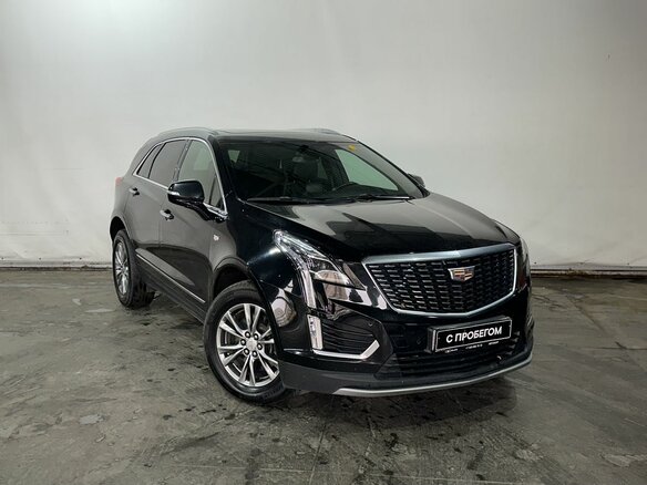 2021 Cadillac XT5 I Рестайлинг, чёрный, 3300000 рублей - вид 2