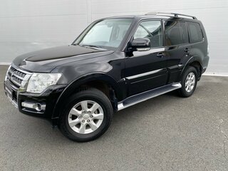 2015 Mitsubishi Pajero IV Рестайлинг 2, чёрный, 2424000 рублей, вид 1