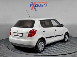 2009 Skoda Fabia II, белый, 389000 рублей, вид 4