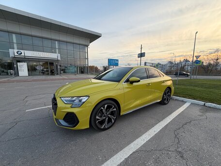 2025 Audi A3 40 TFSI IV (8Y) Рестайлинг, жёлтый, 4300000 рублей, вид 1