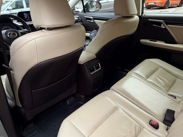2020 Lexus RX 300 IV Рестайлинг, коричневый, 4650000 рублей - вид 16