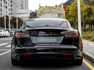 2023 Tesla Model S Plaid I Рестайлинг 2, чёрный, 15000206 рублей, вид 4