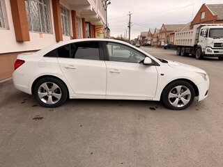 2012 Chevrolet Cruze I Рестайлинг, белый, 800000 рублей, вид 2