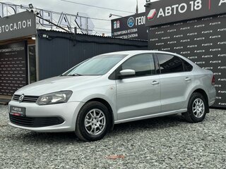 2014 Volkswagen Polo V, серый, 849000 рублей, вид 2