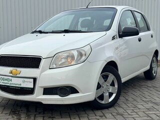 2010 Chevrolet Aveo I Рестайлинг, белый, 399000 рублей, вид 2