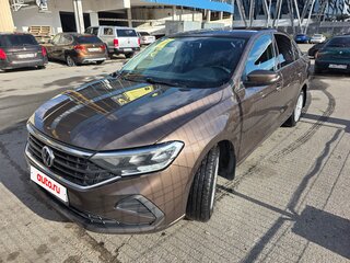 2020 Volkswagen Polo VI, коричневый, 1590000 рублей, вид 3