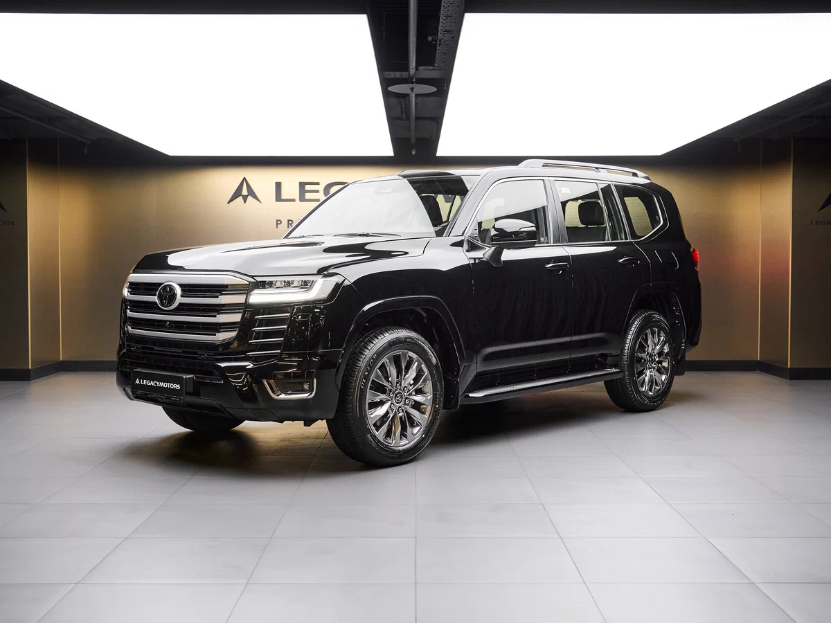 Открыть фотографии: Toyota Land Cruiser 300 Series