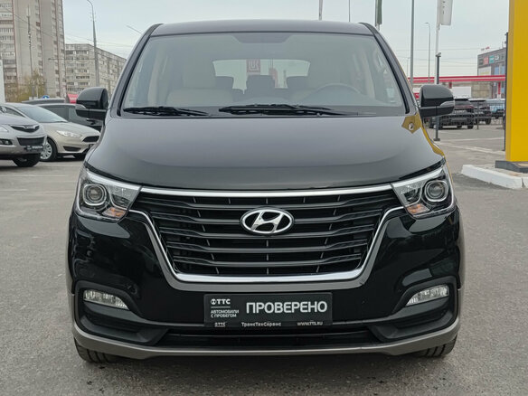 2021 Hyundai H-1 II Рестайлинг 2, чёрный, 3240000 рублей - вид 1