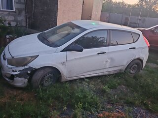 2014 Hyundai Solaris I, белый, 580000 рублей, вид 5