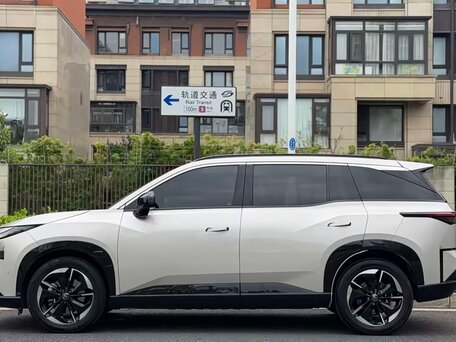 2026 Toyota bZ3X 58.3 kWh, серый, 2820099 рублей, вид 5