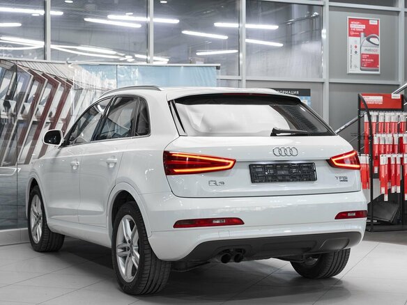 2014 Audi Q3 I (8U), белый - вид 3