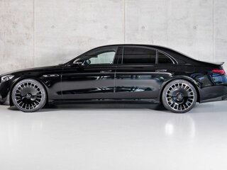 2026 Mercedes-Benz S-Класс AMG 63 e AMG Long IV (W223), чёрный, 43990000 рублей, вид 3
