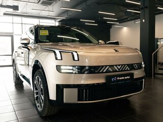 2026 Lynk & Co 900, серый, 7800000 рублей, вид 3