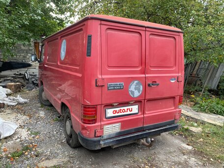 1995 Mercedes-Benz MB 100, красный, 310000 рублей, вид 3