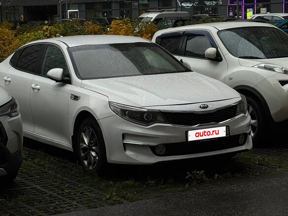 2017 Kia Optima IV, белый, 1200000 рублей